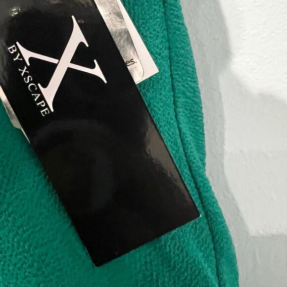 XSCAPE Women's Crepe Choker Halter-Neck High-Low Midi Dress Green Size 8 NWT - Picture 11 of 13